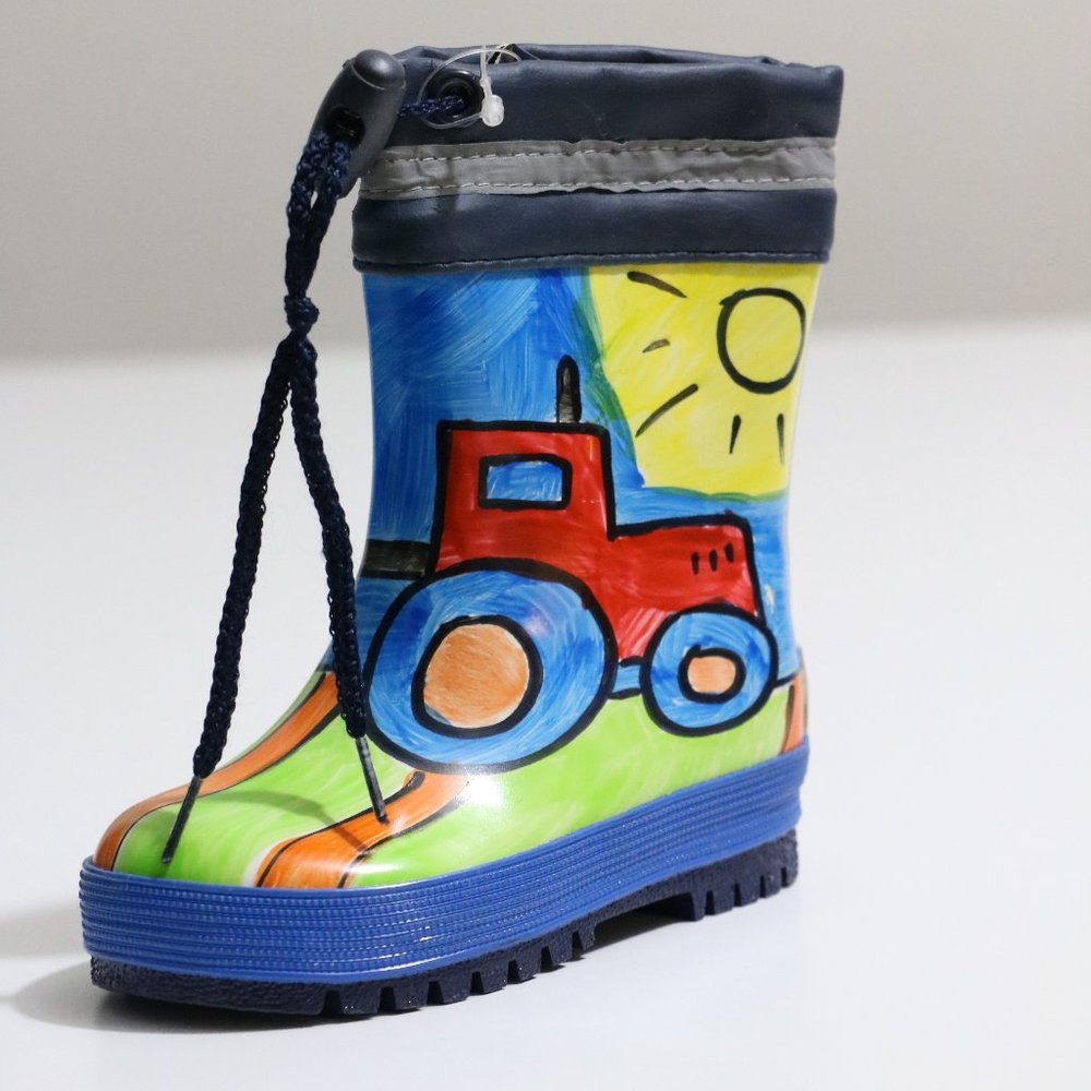Maximo kids rain boots NWT